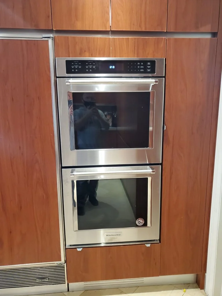 kitchen cabinets with build in oven and microwave - appliance repair etobicoke
